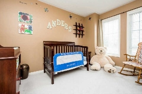 13 Galveston Cres