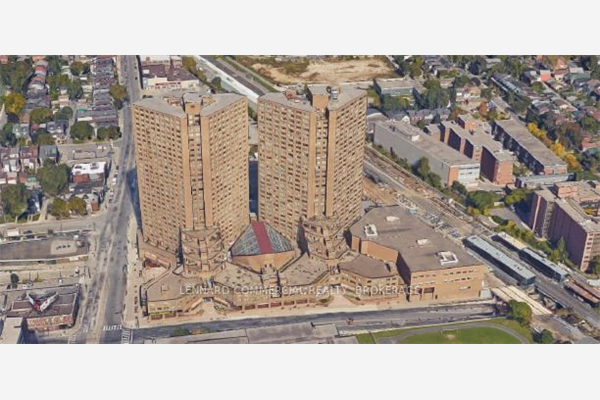 2340 Dundas St, Toronto