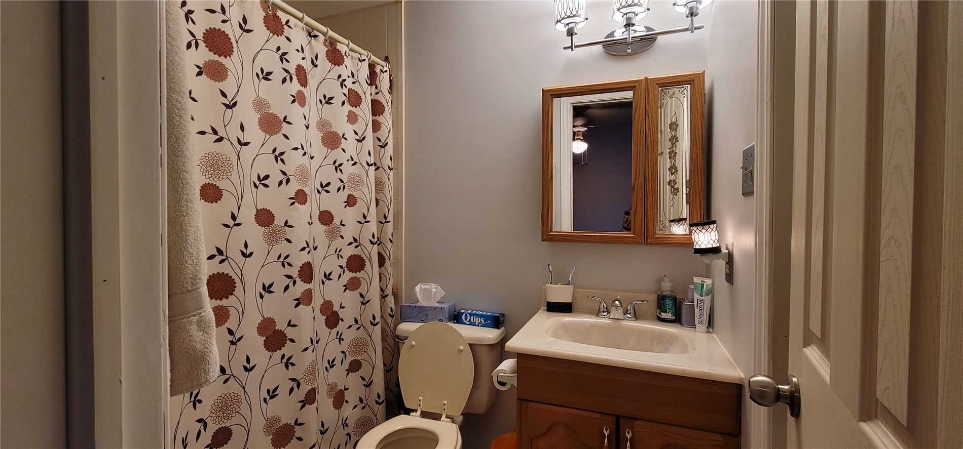 12 Nottawasaga Cres