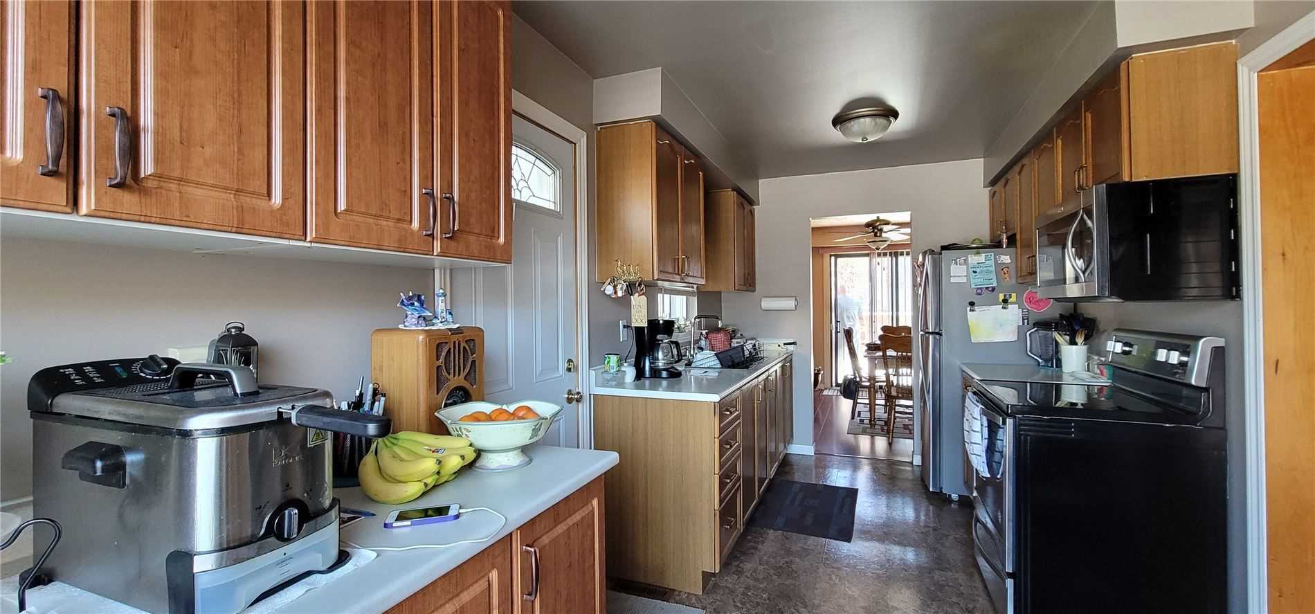 12 Nottawasaga Cres