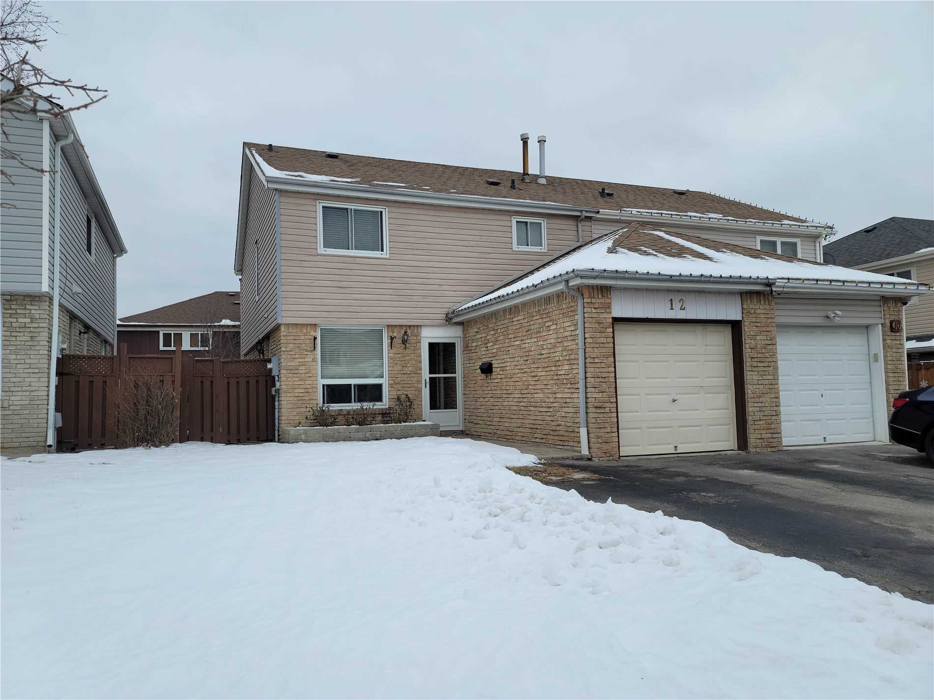 12 Nottawasaga Cres