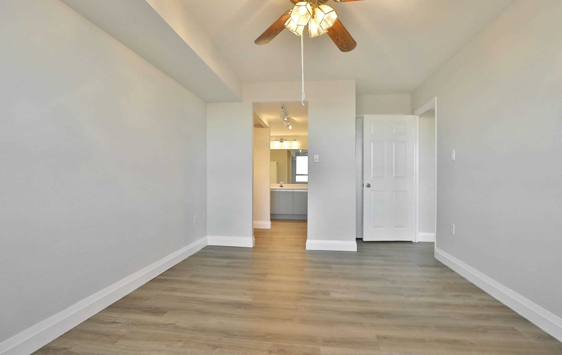 1271 Walden Circ, #1201