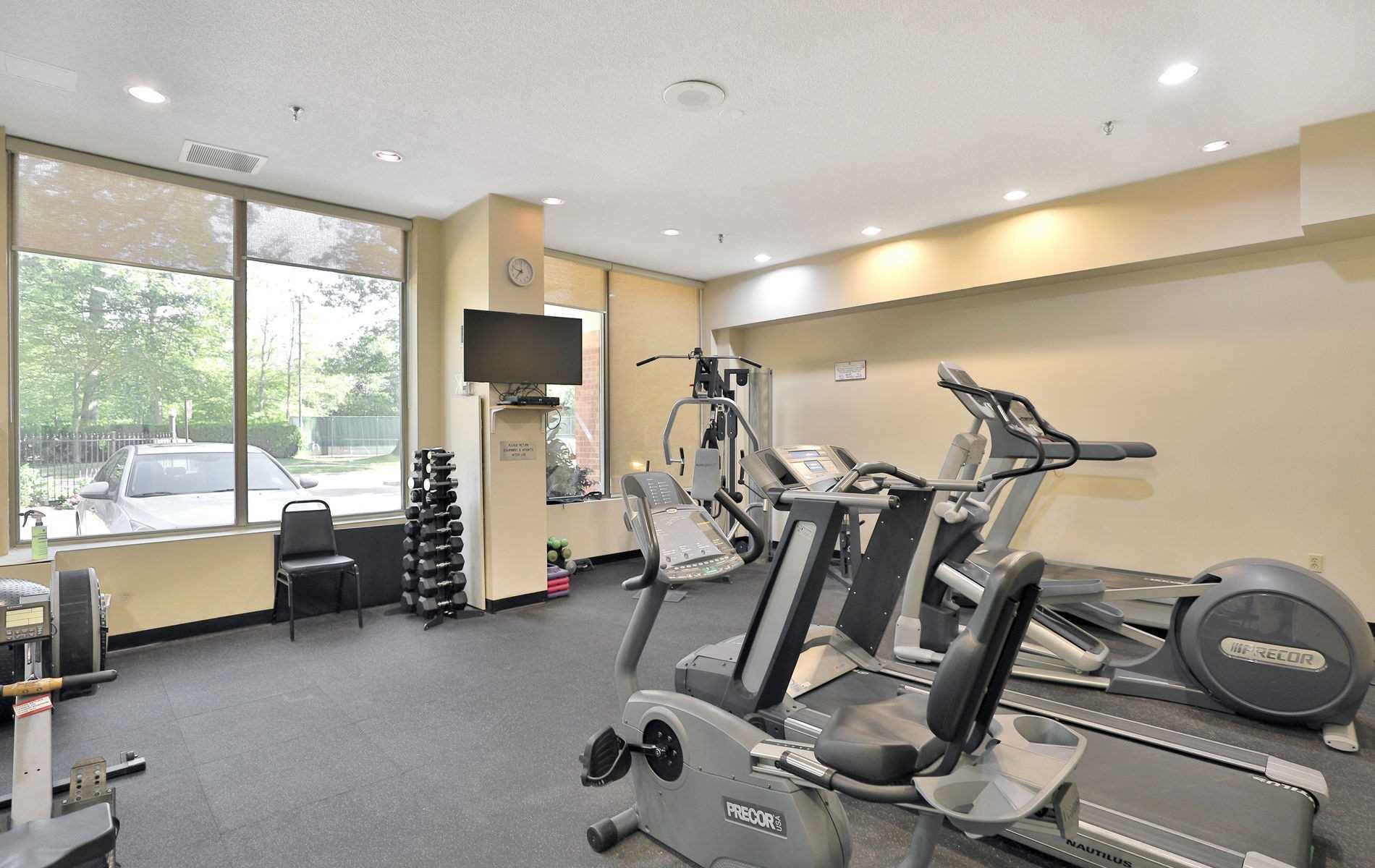 1271 Walden Circ, #1201