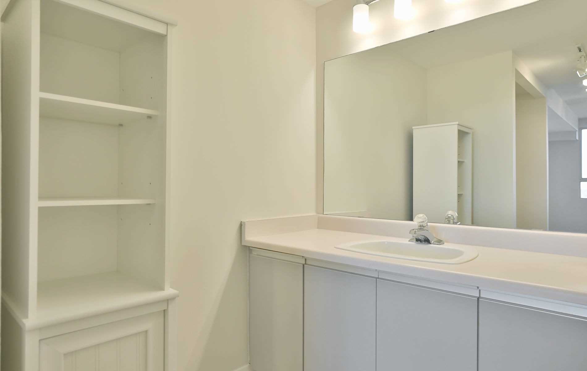 1271 Walden Circ, #1201