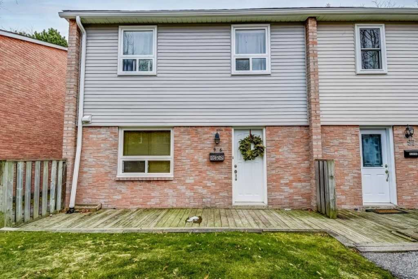 1050 Shawnmarr Rd, Mississauga