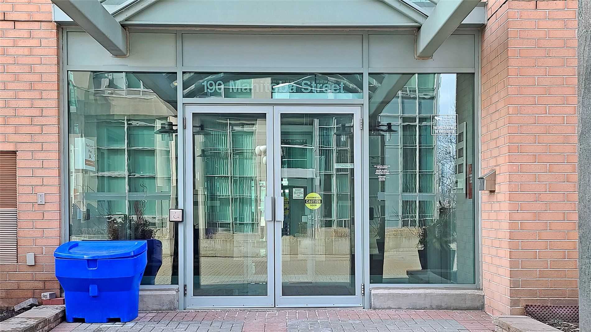 190 Manitoba St, #805