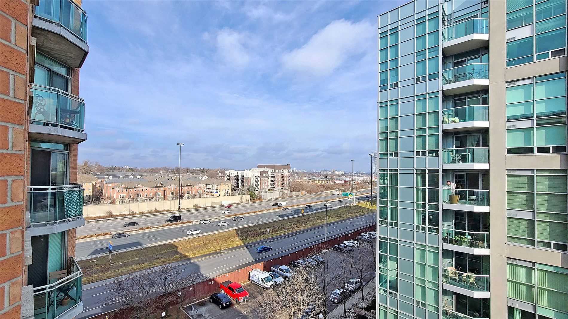 190 Manitoba St, #805