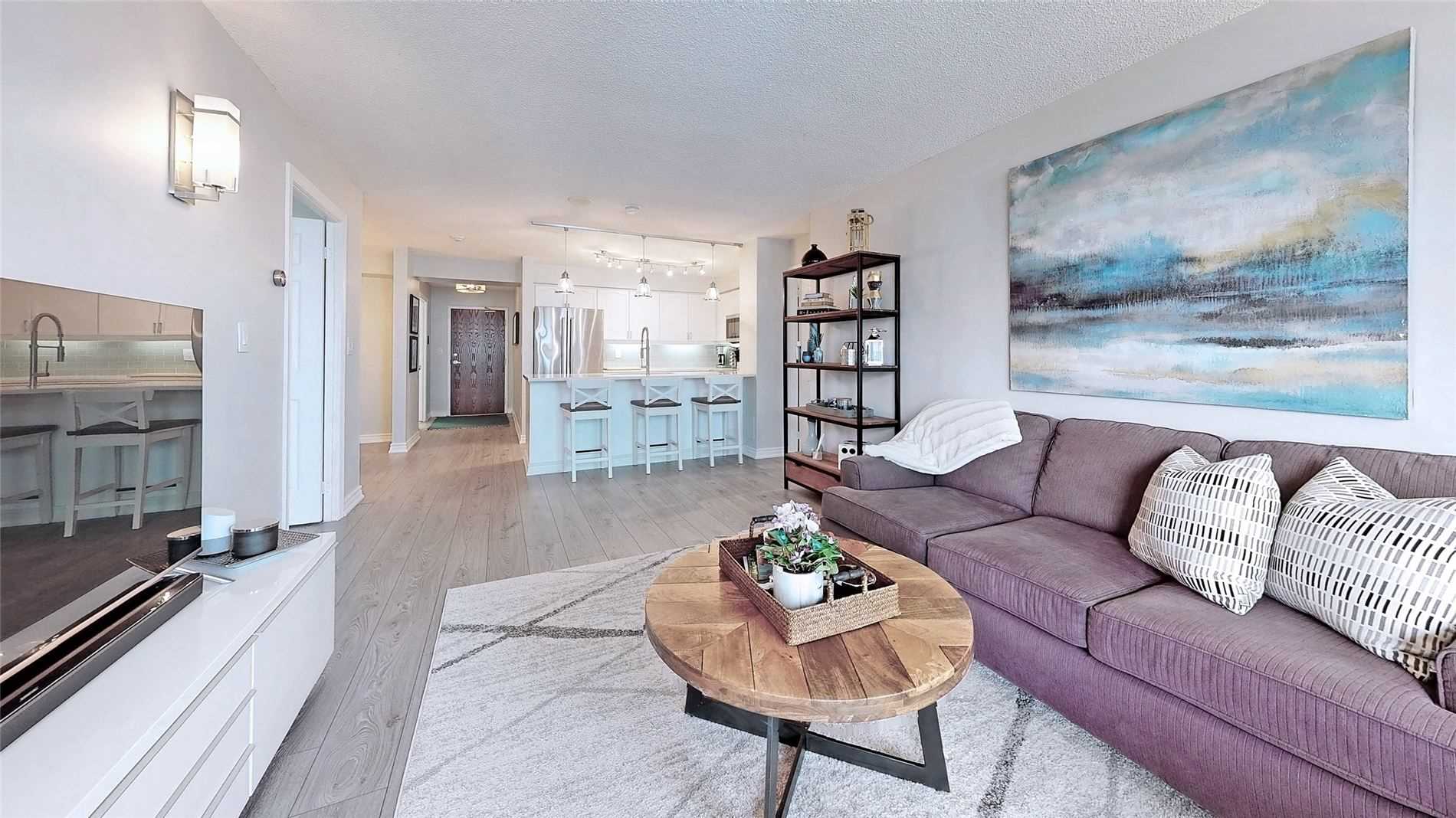 190 Manitoba St, #805