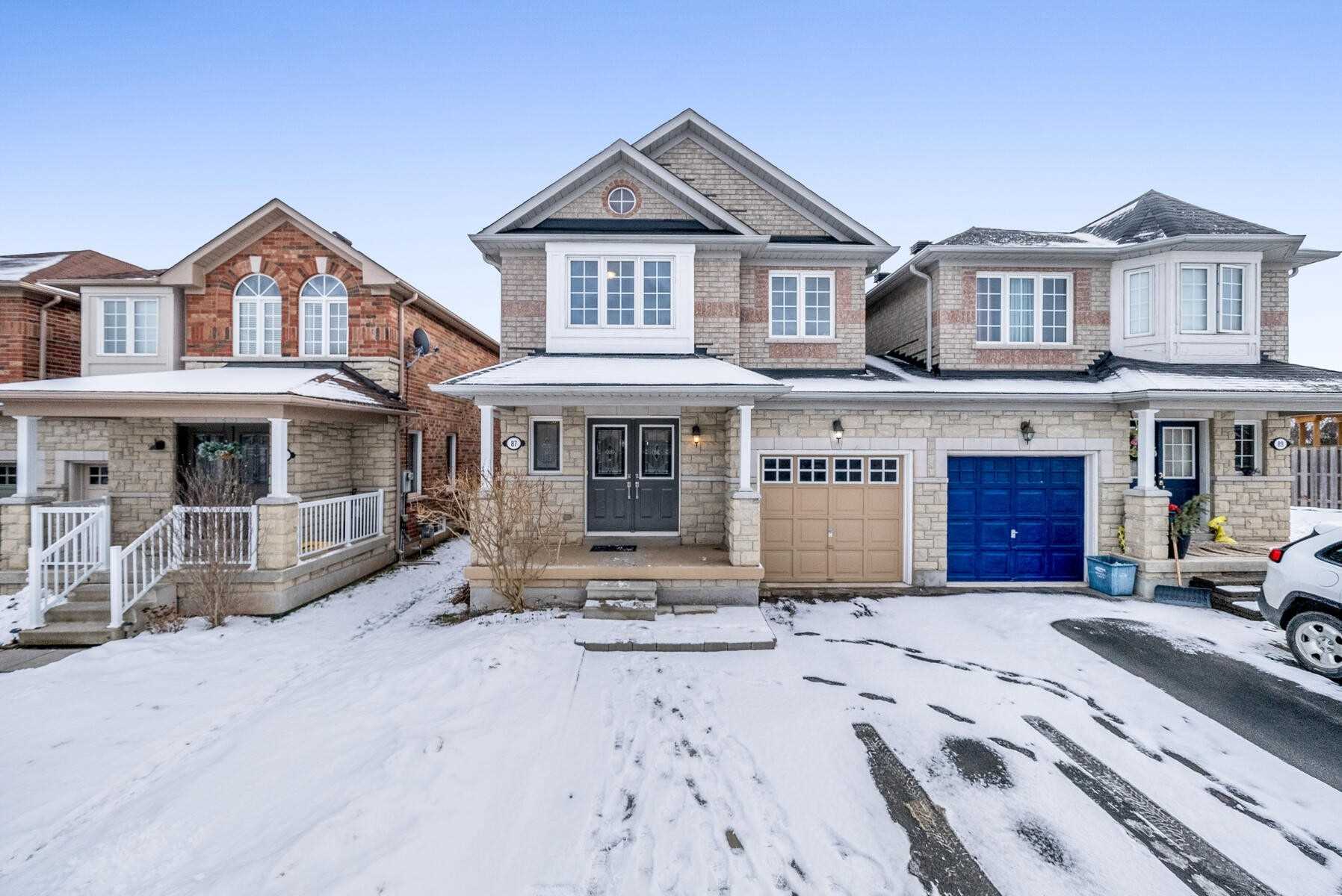 87 Mowat Cres