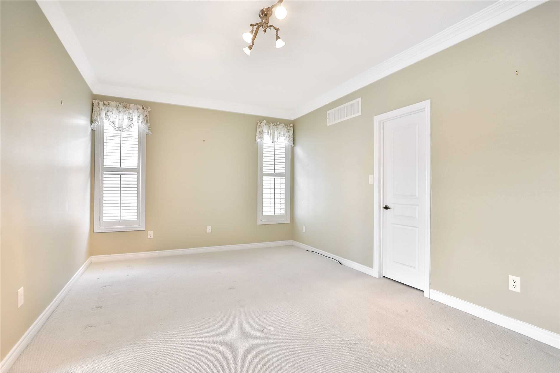 Listing W5090332 - Large Photo # 12