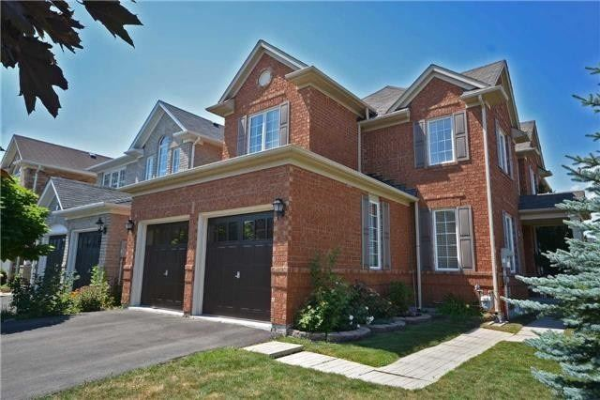 3851 Henrietta Way, Mississauga