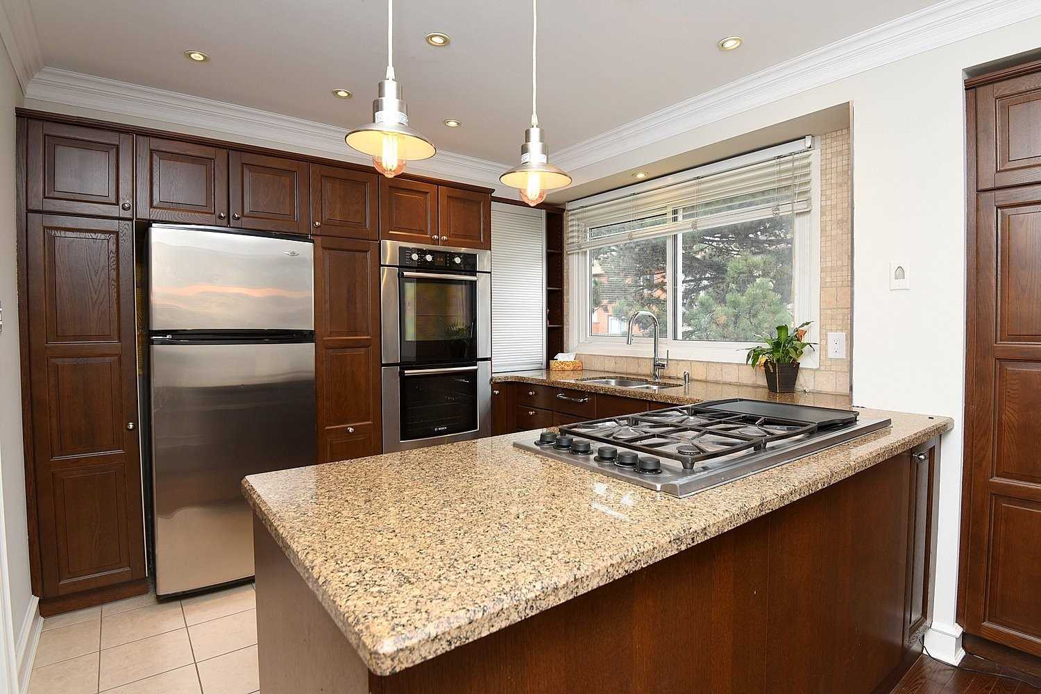 1764 Rathburn Rd E, #46