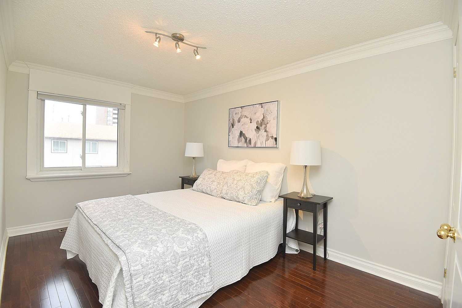 1764 Rathburn Rd E, #46