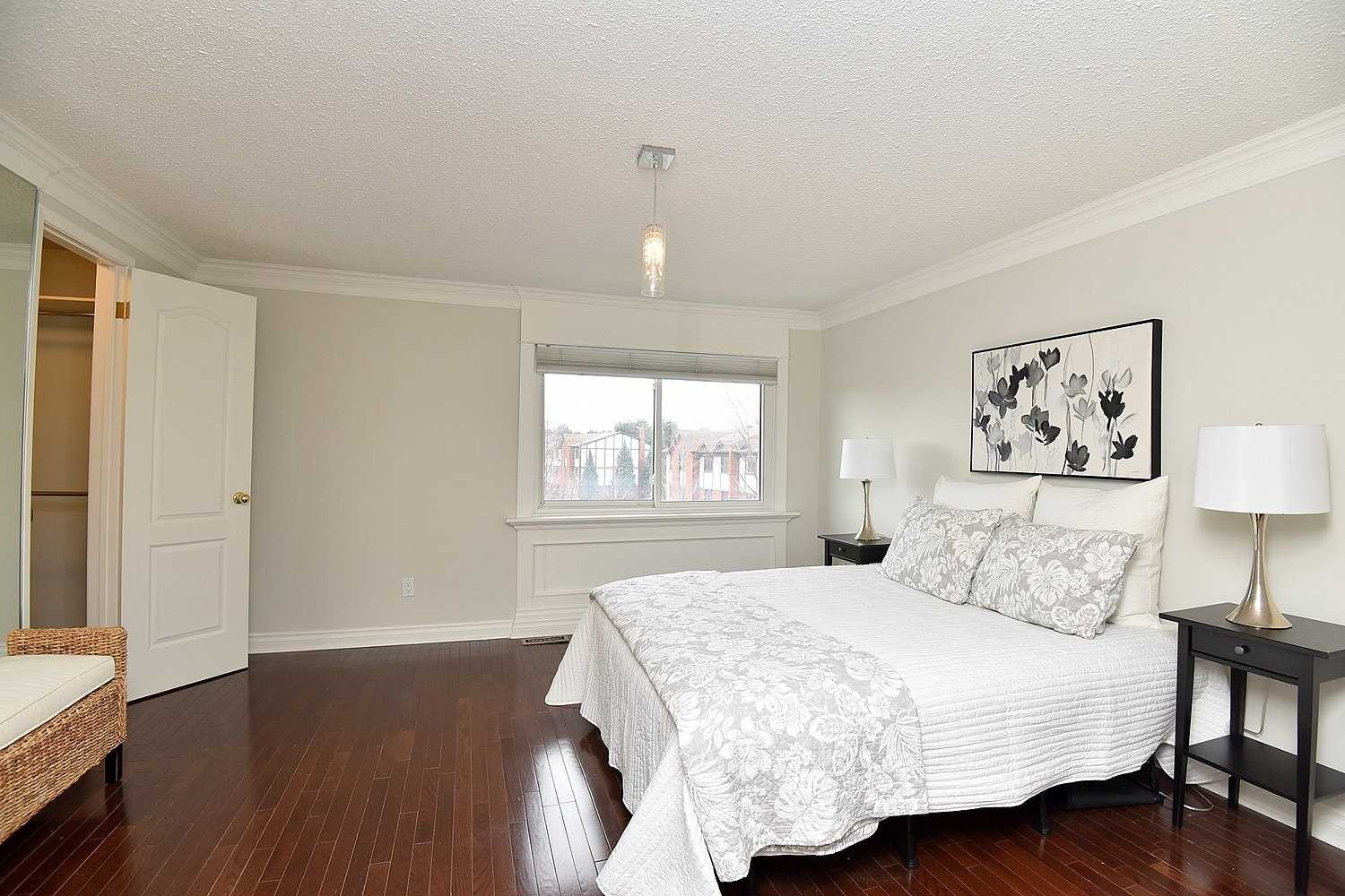 1764 Rathburn Rd E, #46