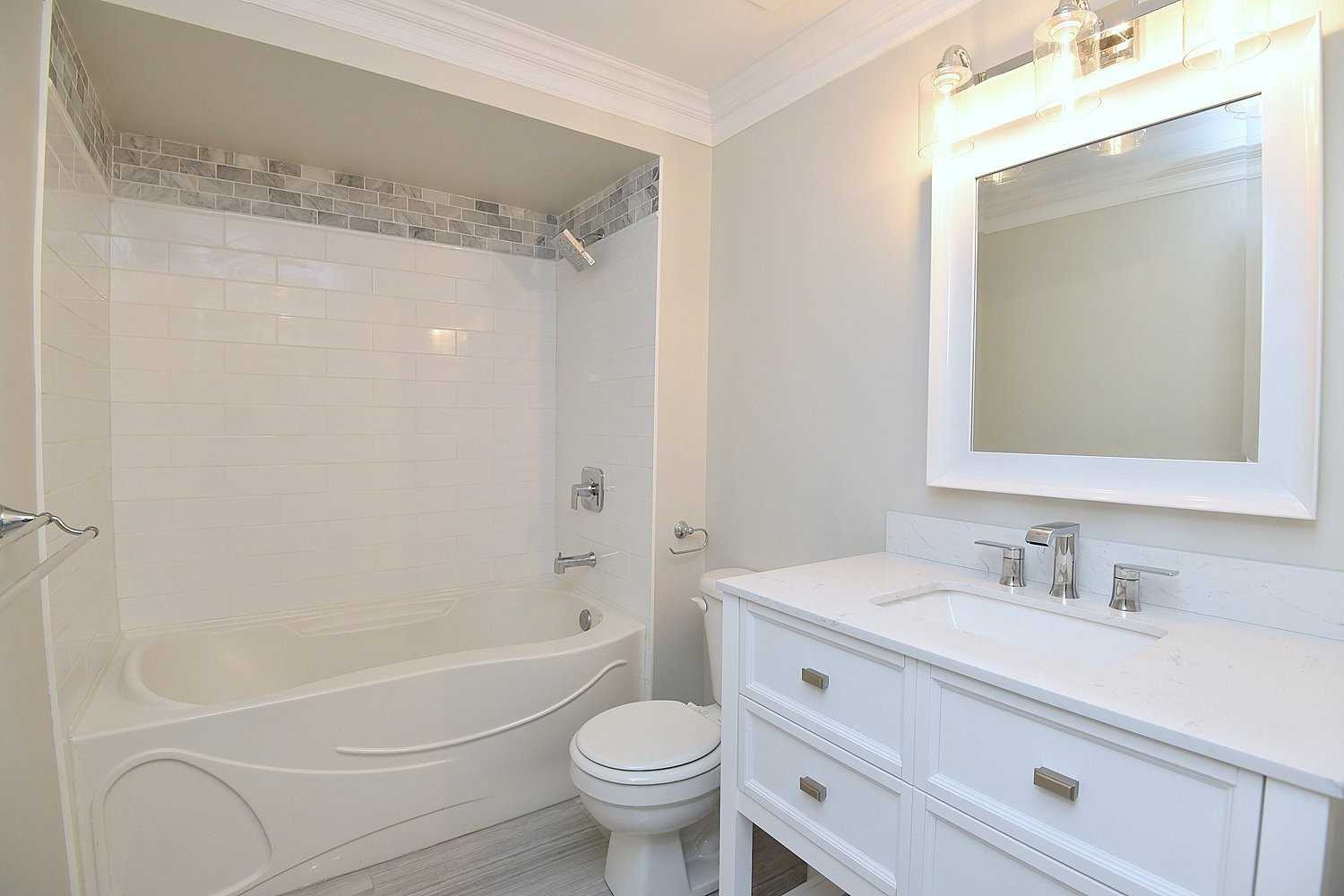 1764 Rathburn Rd E, #46