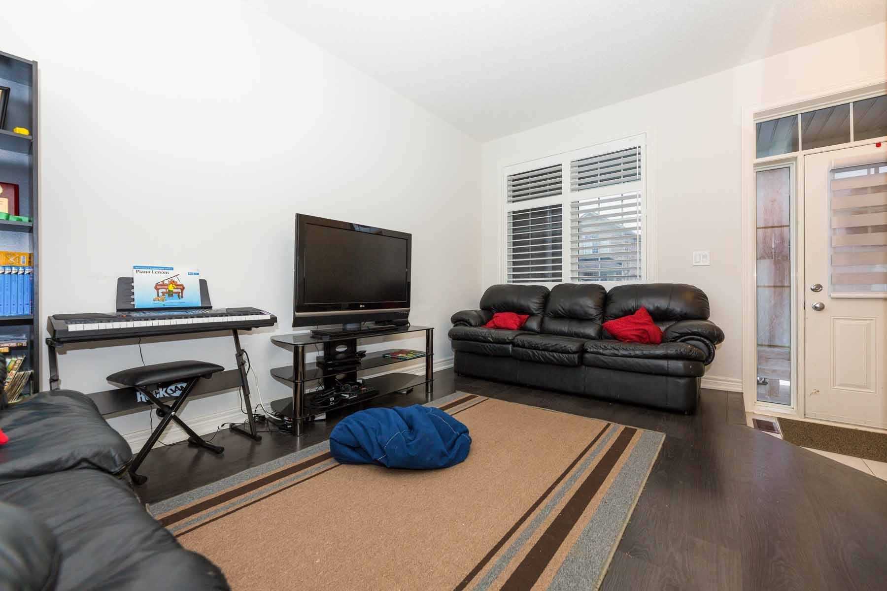 1552 Carr Landing Cres
