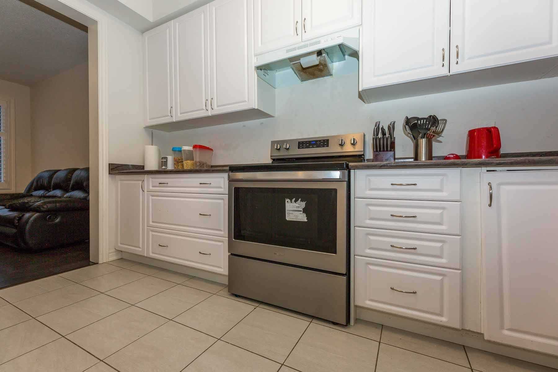 1552 Carr Landing Cres
