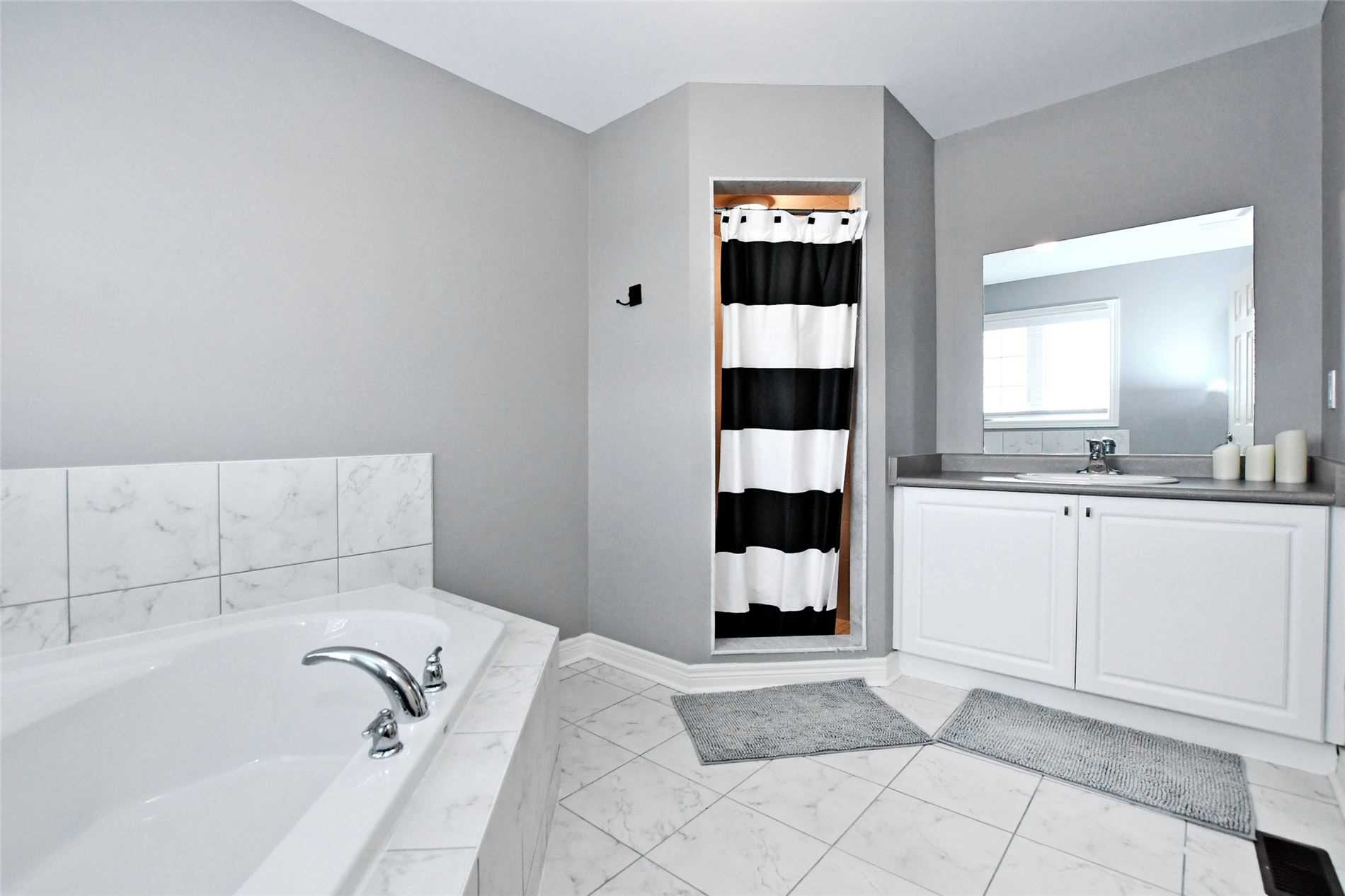 615 Mockridge Terr