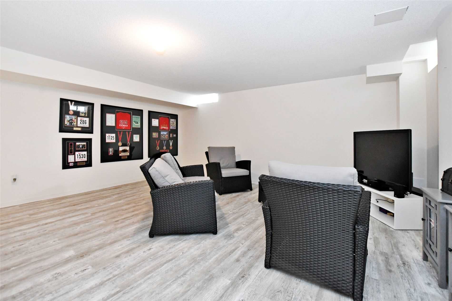 615 Mockridge Terr