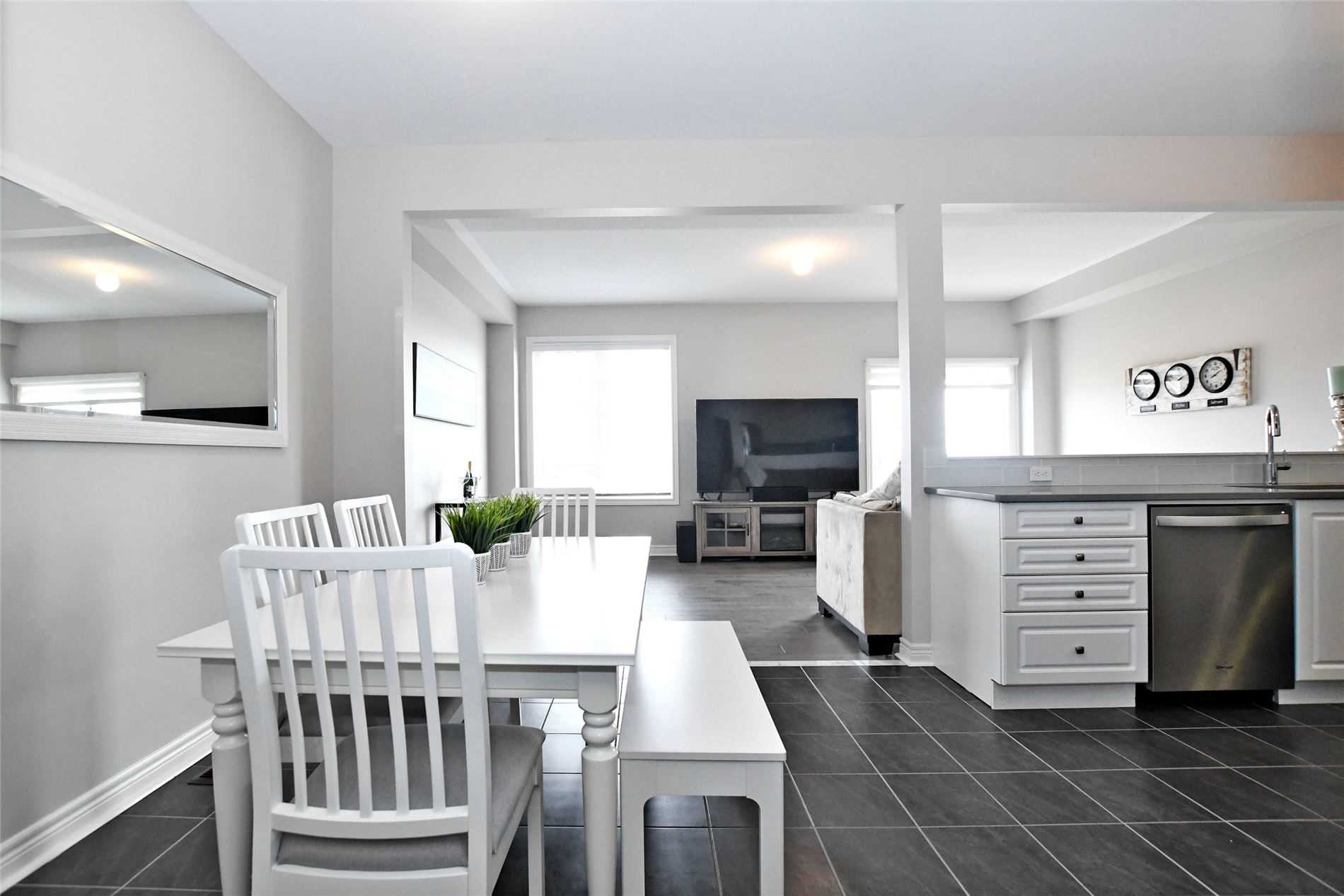 615 Mockridge Terr