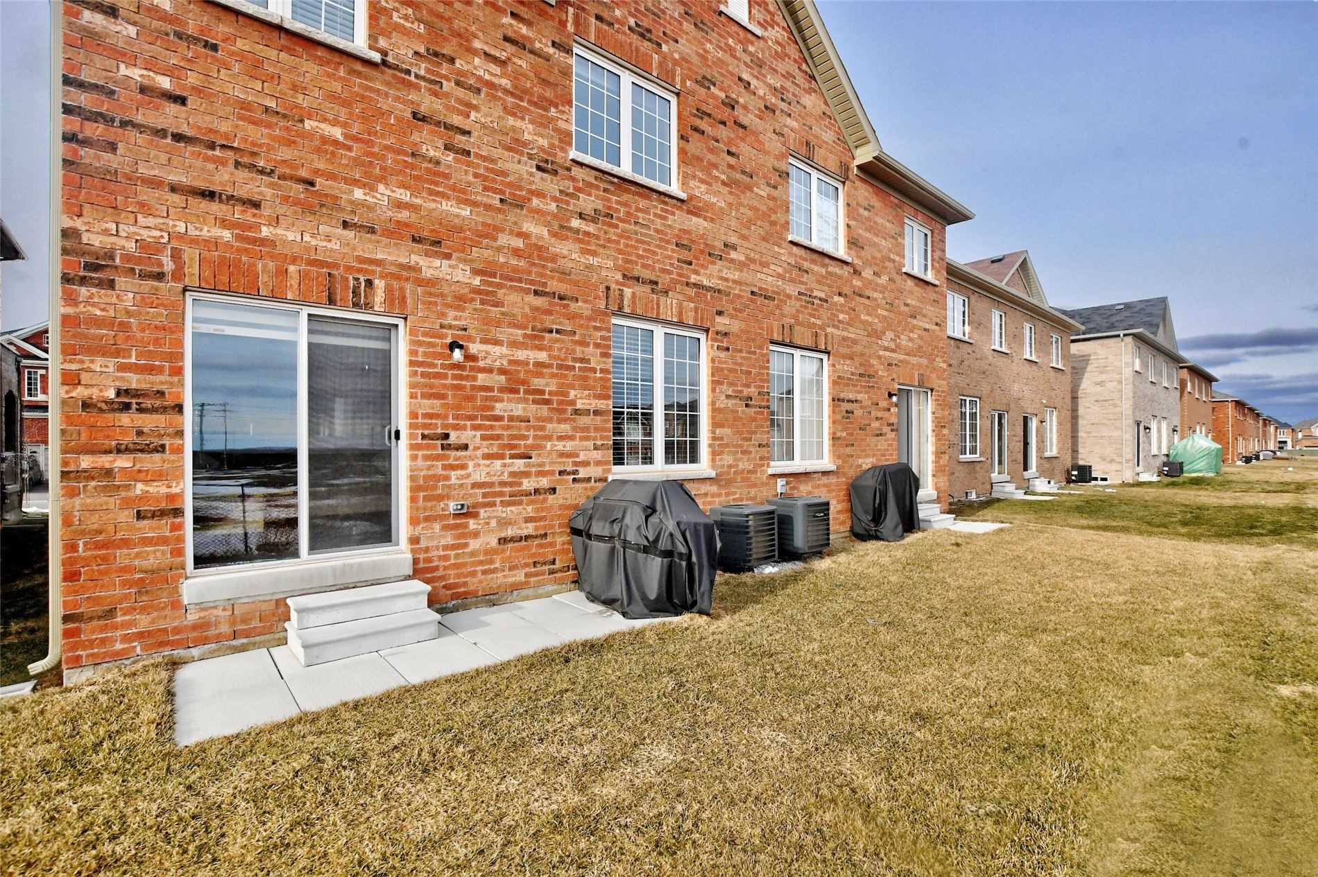 615 Mockridge Terr