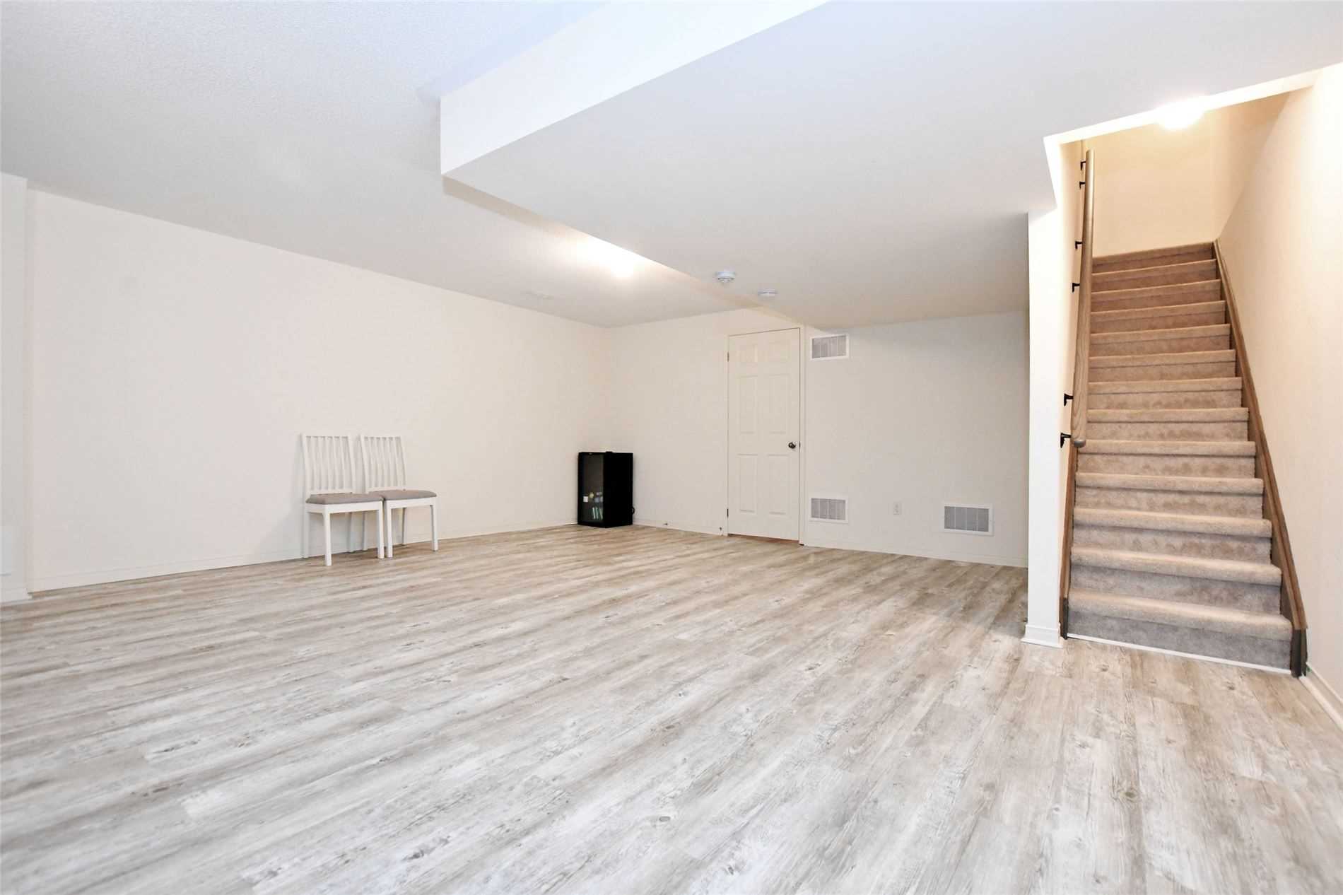 615 Mockridge Terr