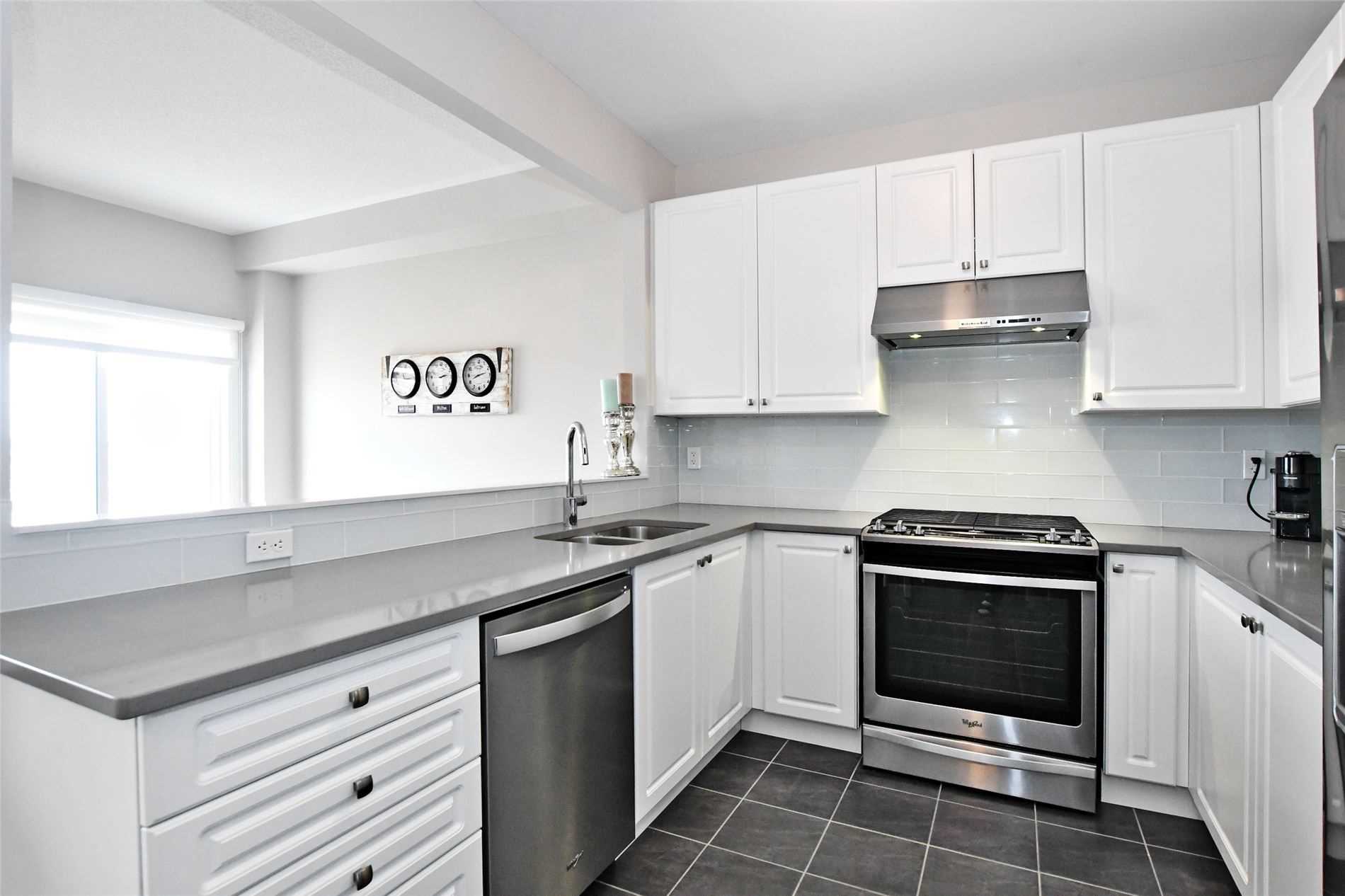 615 Mockridge Terr