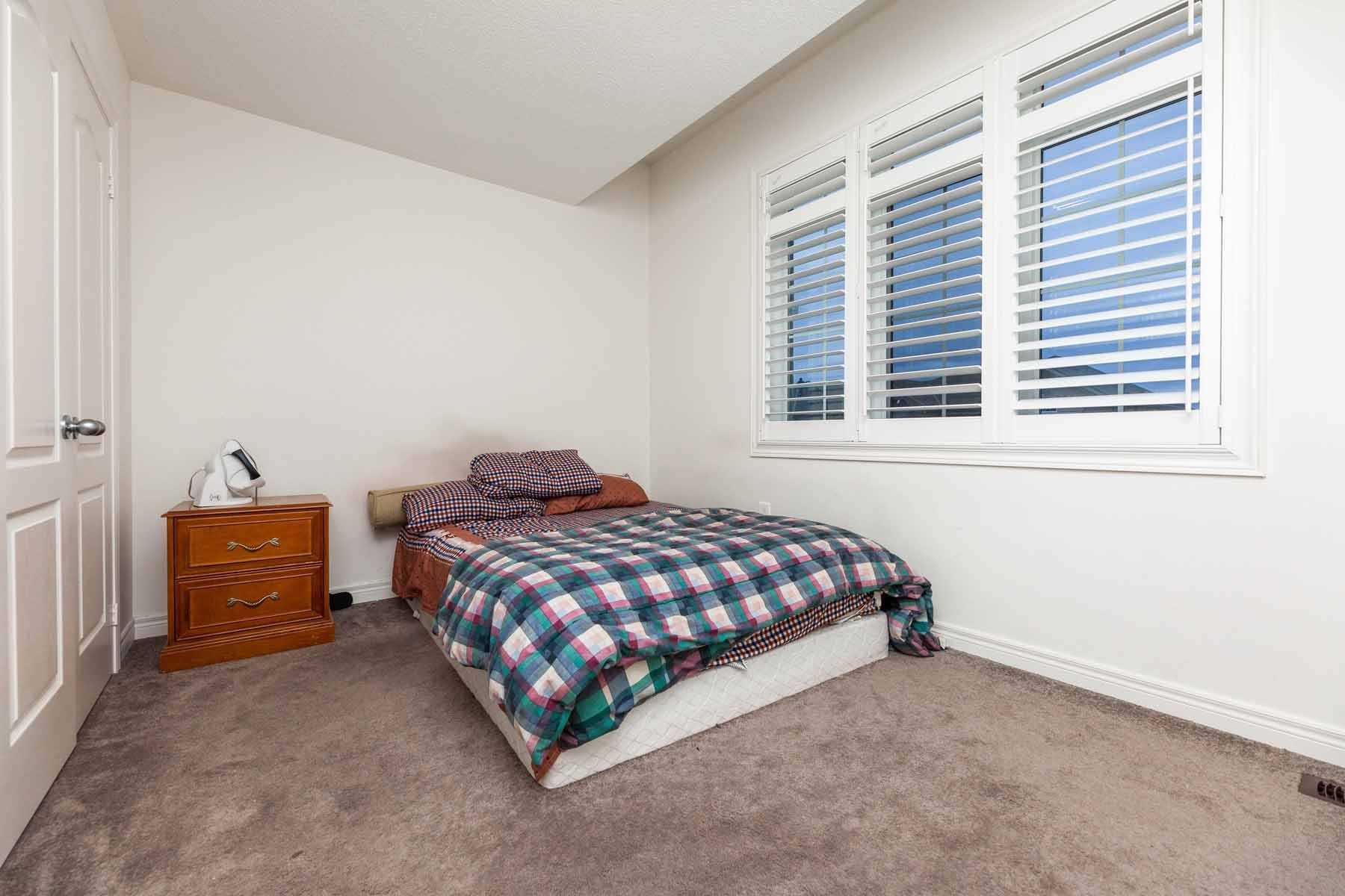 1552 Carr Landing Cres