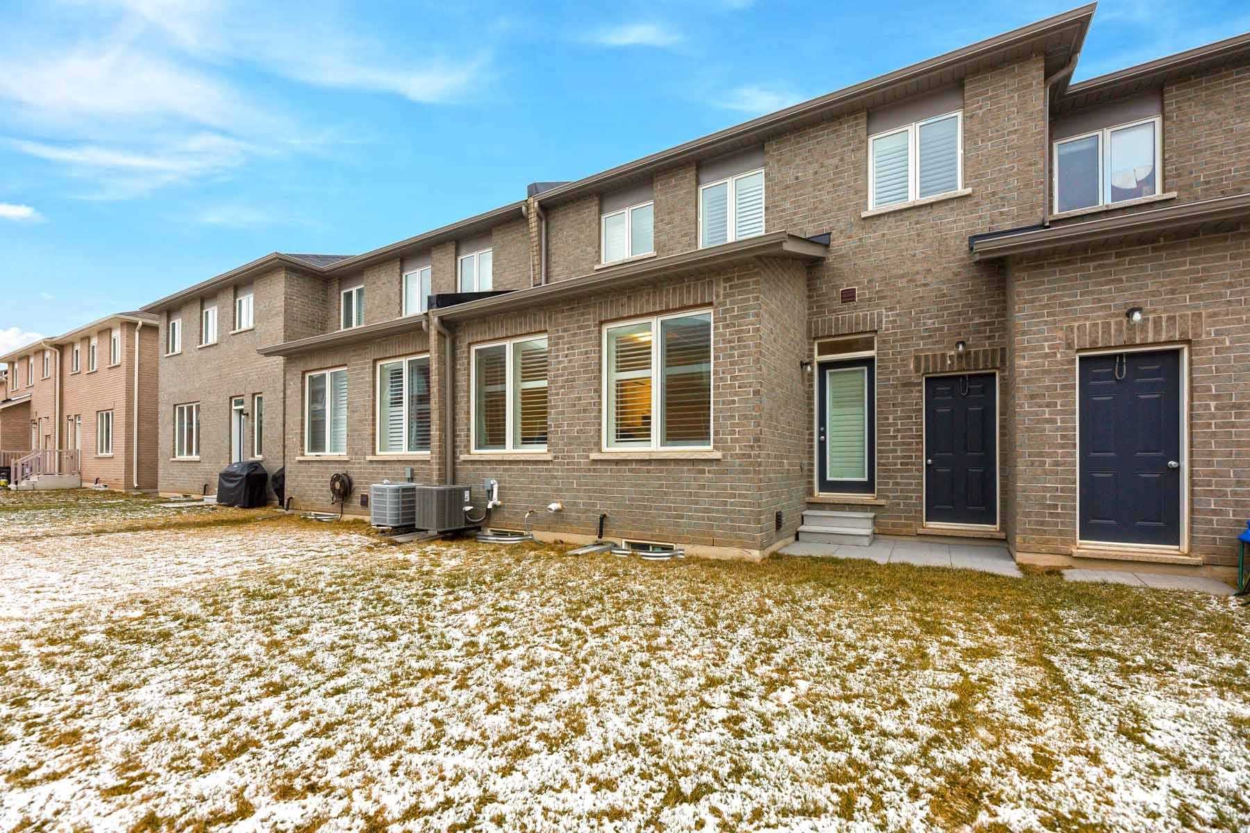 1552 Carr Landing Cres