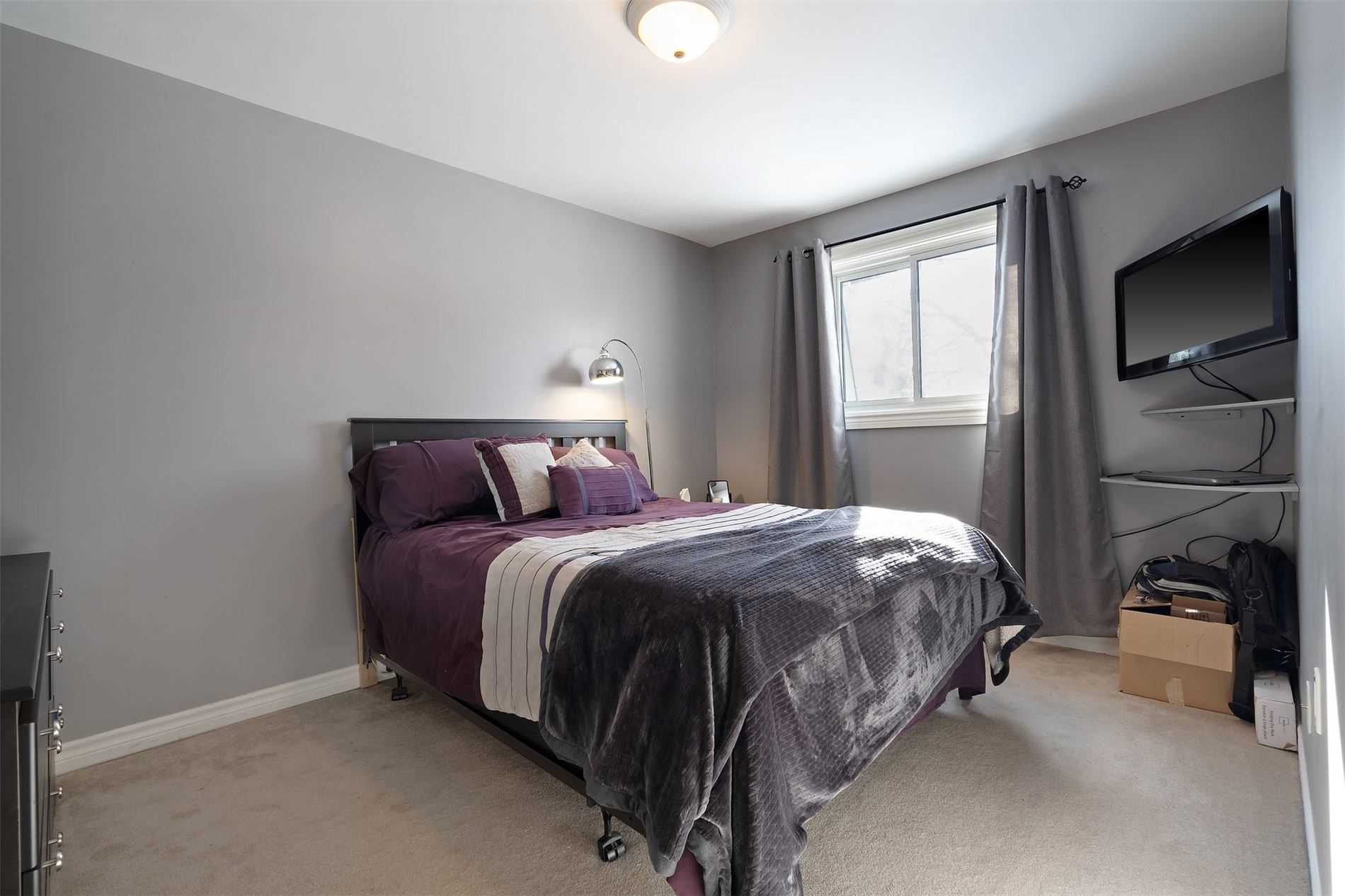 95 Avonmore Cres