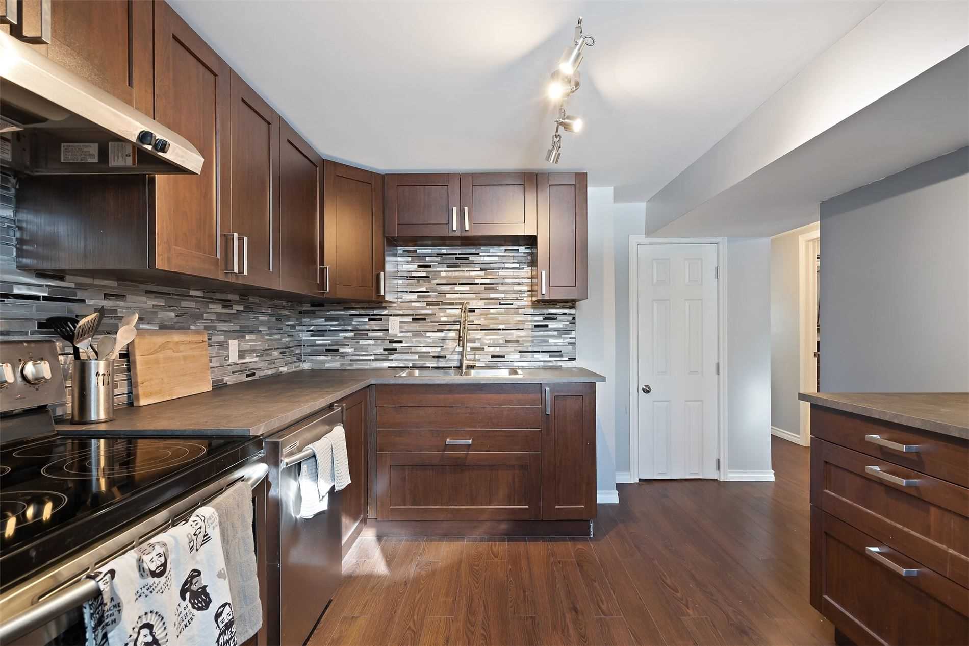 95 Avonmore Cres