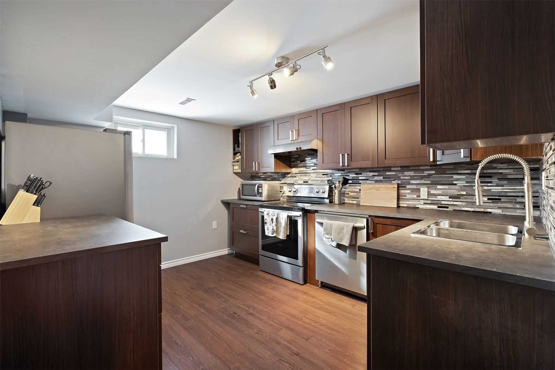 95 Avonmore Cres