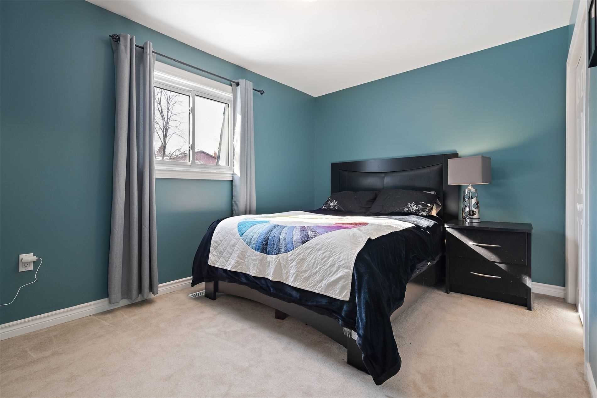 95 Avonmore Cres