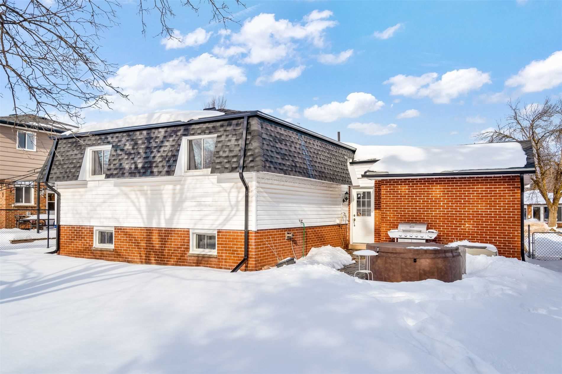 95 Avonmore Cres