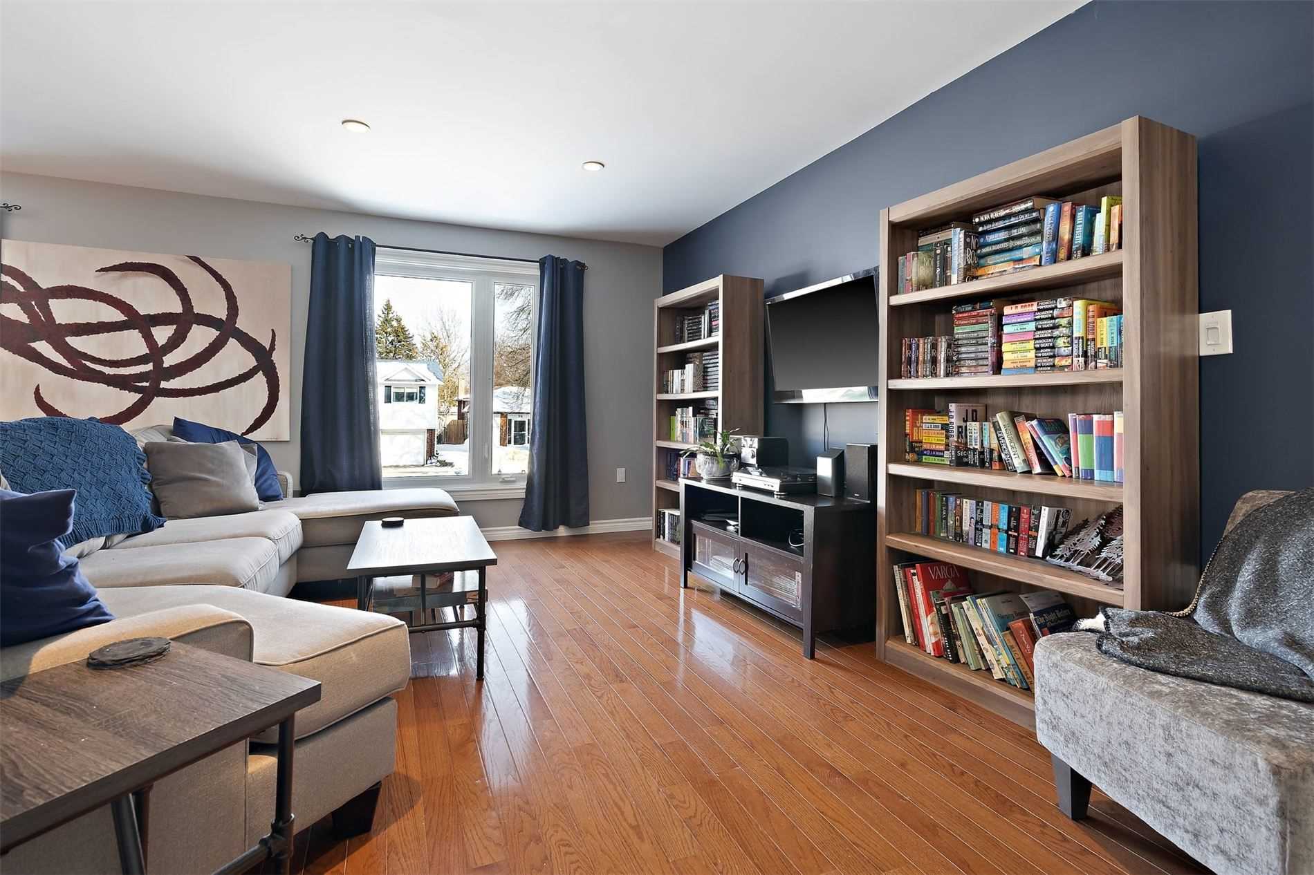 95 Avonmore Cres