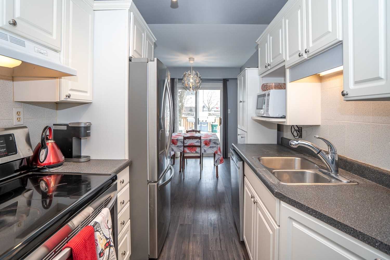 24 Karen Crt