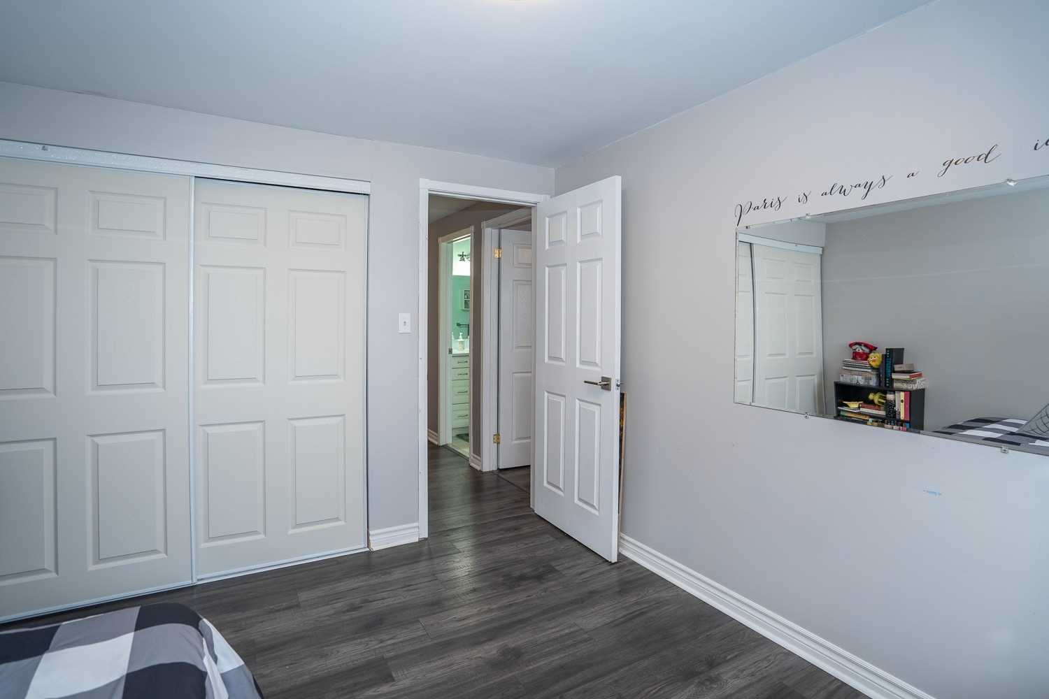 24 Karen Crt