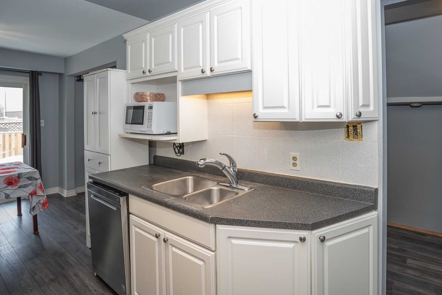 24 Karen Crt