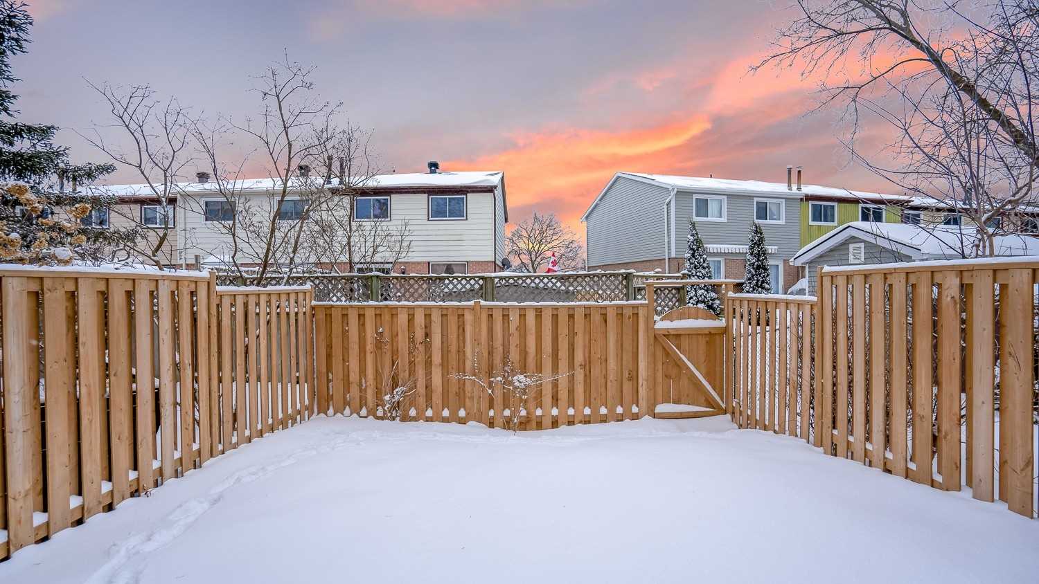 24 Karen Crt