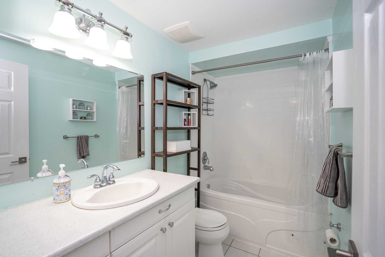 24 Karen Crt