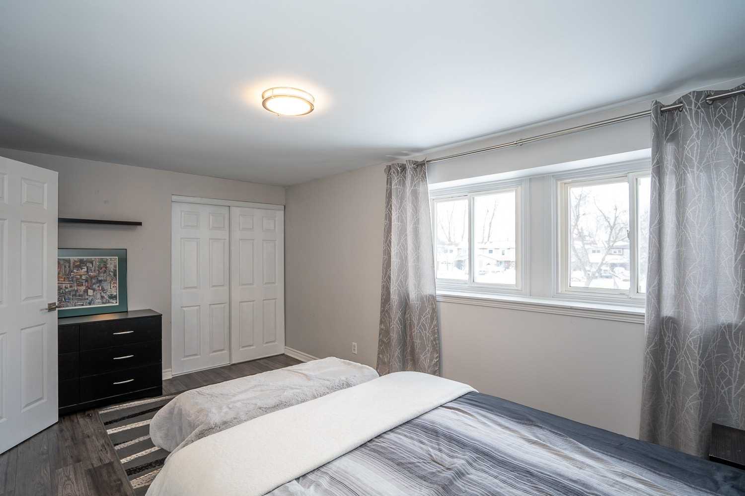 24 Karen Crt
