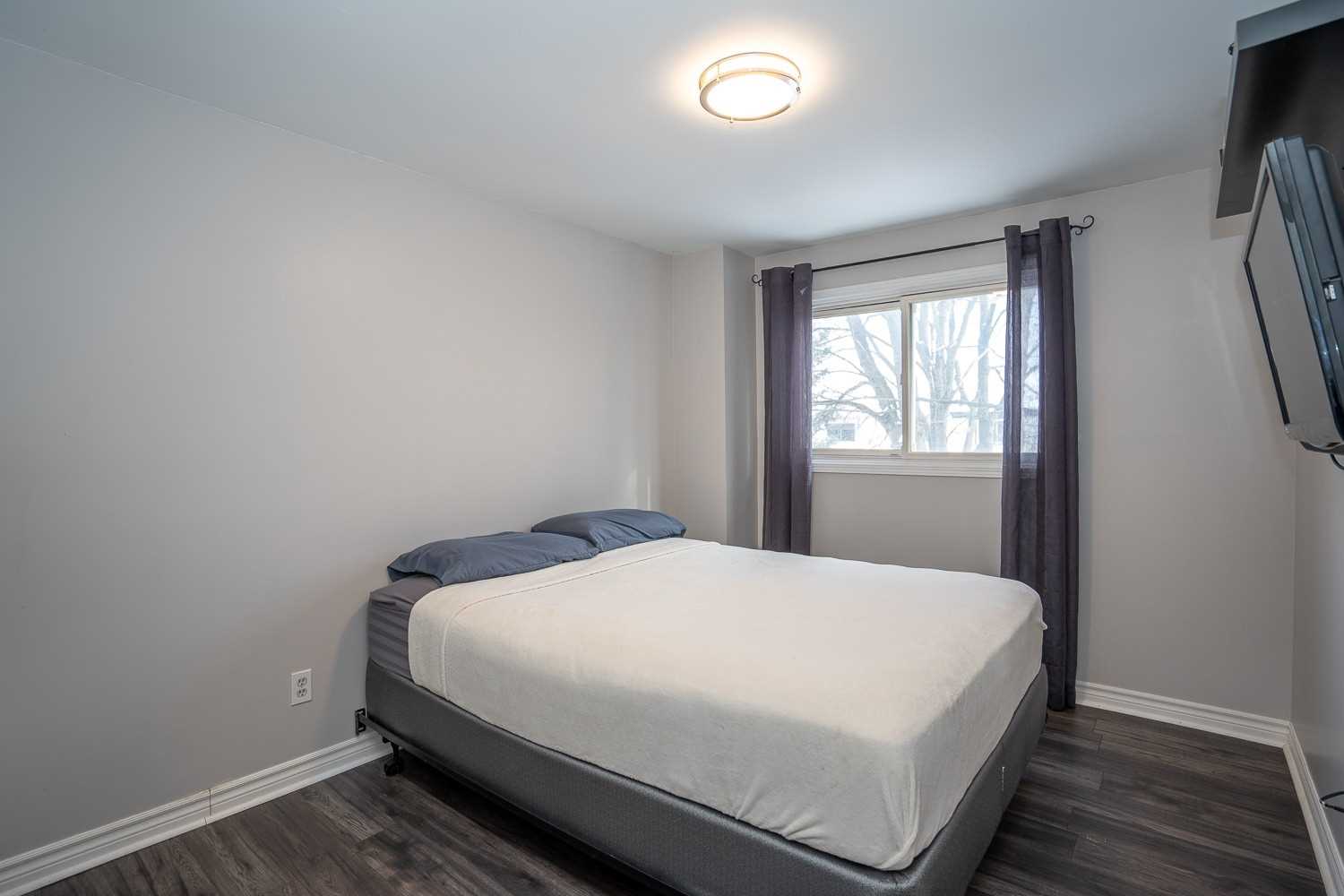 24 Karen Crt