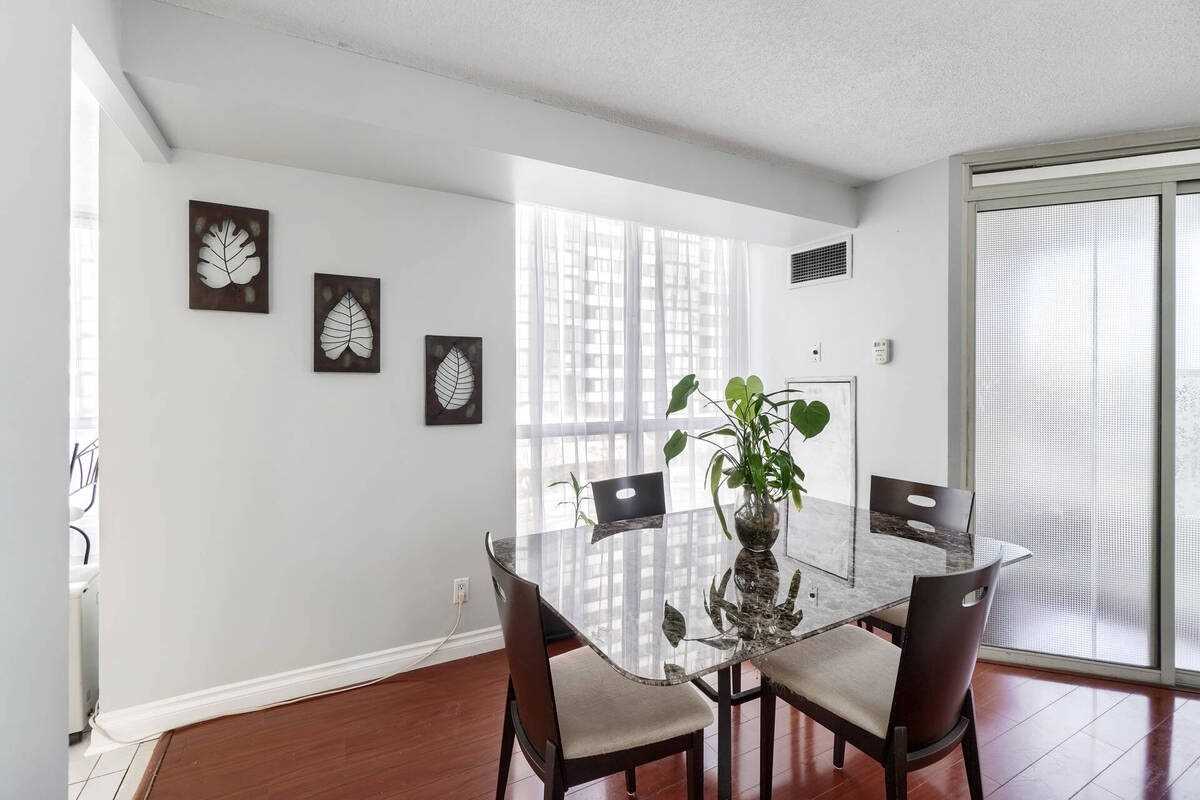 Listing W5109310 - Large Photo # 12