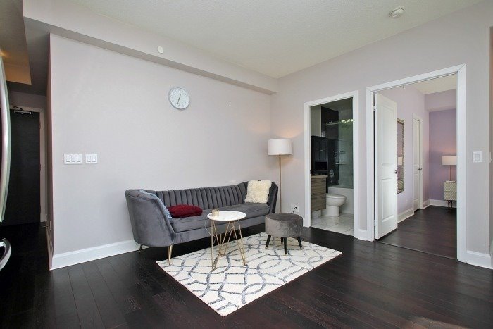 33 Shore Breeze Dr, #401