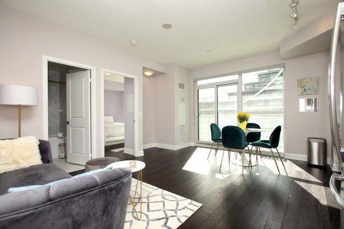 33 Shore Breeze Dr, #401