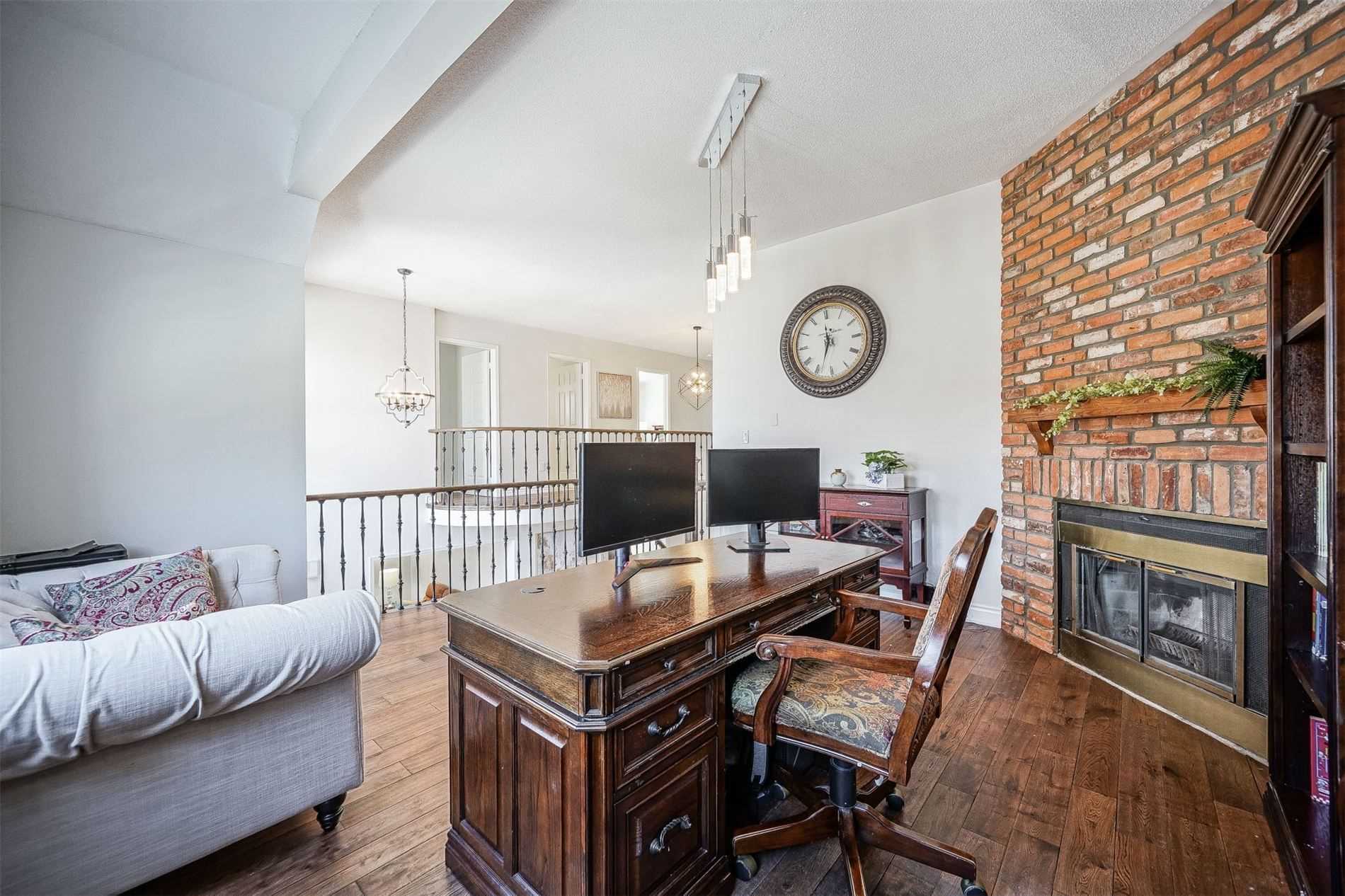 1312 Saddler Circ