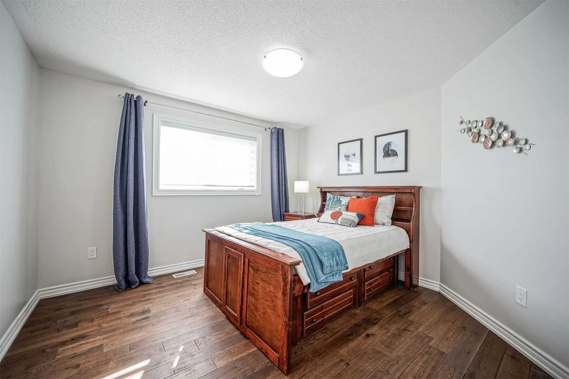 1312 Saddler Circ