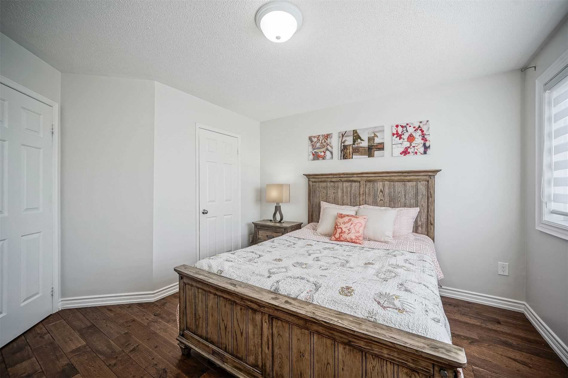 1312 Saddler Circ