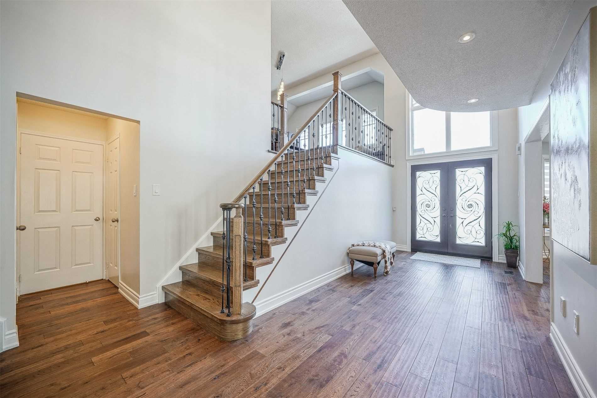 1312 Saddler Circ