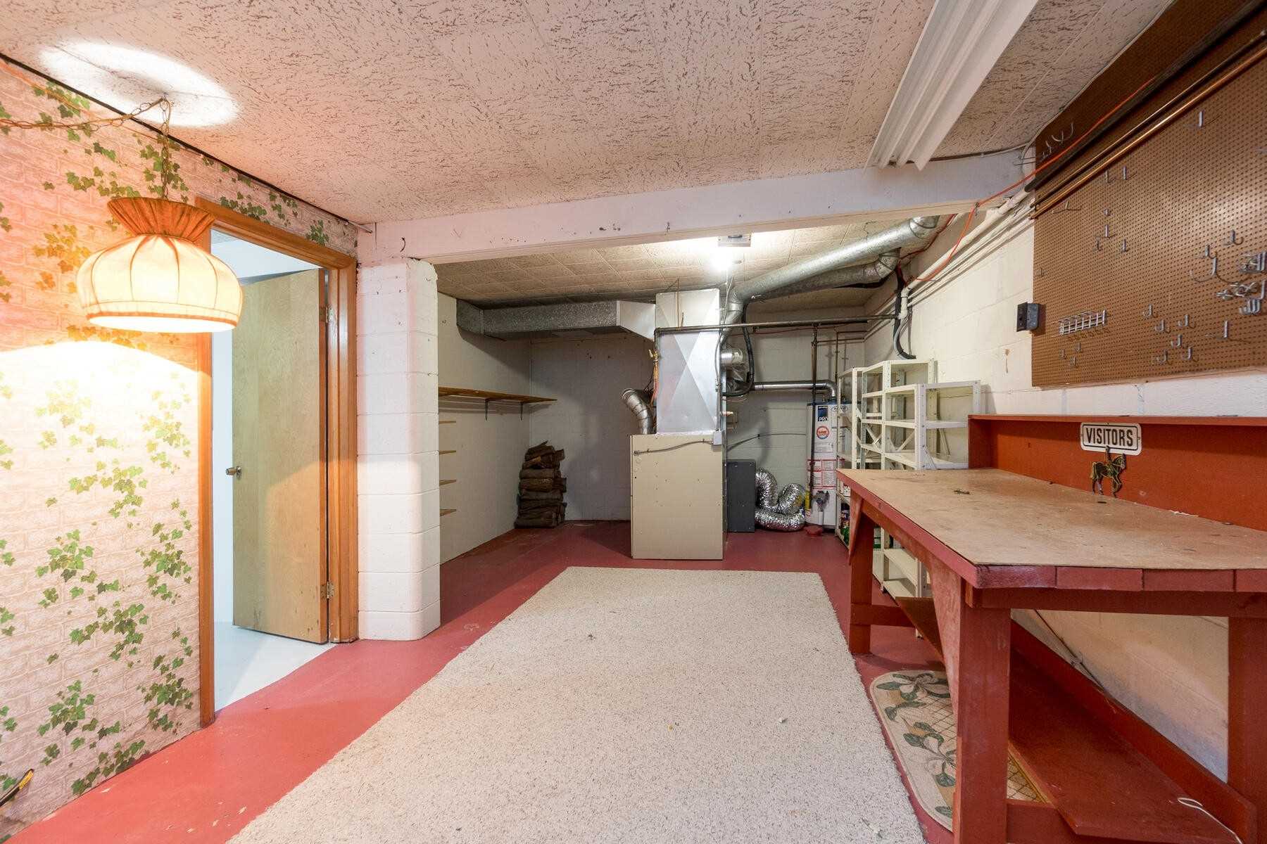 334 Burton Rd
